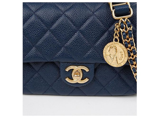 Chanel Borsa a tracolla e spalla Soul Flap in pelle Caviar con catena Blu - vista 3