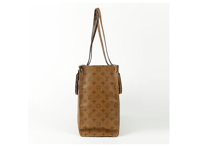 Louis Vuitton Borsa Tote e a Tracolla Onthego Gm Bianco - vista 6