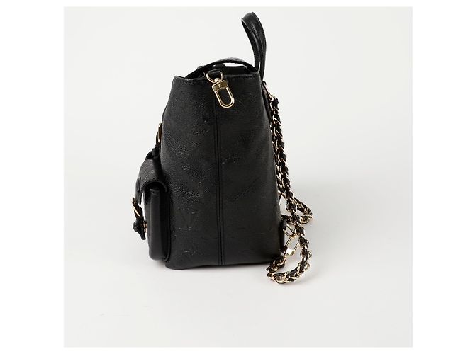 Louis Vuitton Zaino Backup Monogram Empreinte Pelle Nero - vista 3