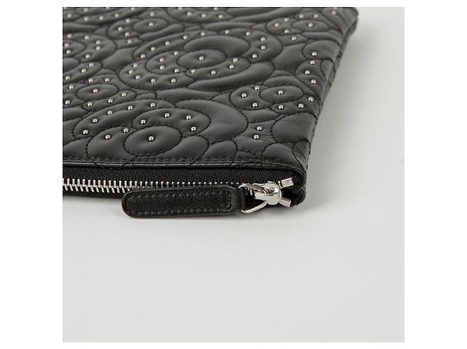 Clutch Chanel Camellia Stud Nera in Agnello Nero - vista 7