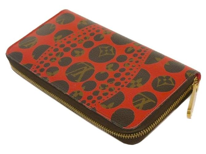 Louis Vuitton Zippy Wallet Monogram Long Wallet Limited Rosso - vista 4