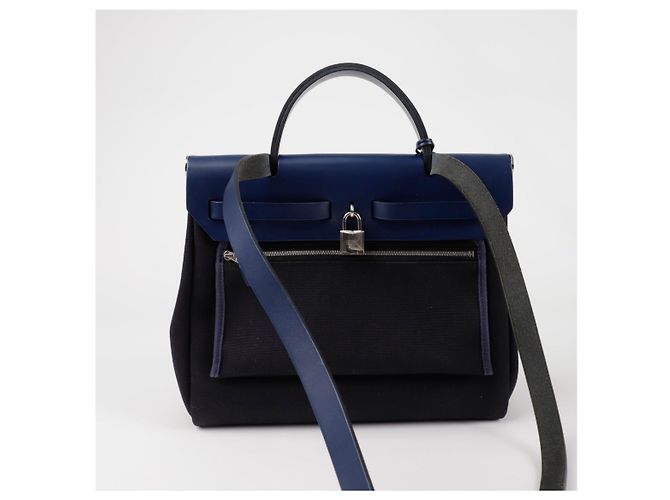 Borsa tote Hermès in pelle nera Nero - vista 3
