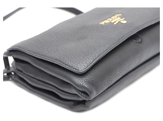 Prada Borsa mini a tracolla con patta VITELLO DINO placcata oro Nero - vista 14