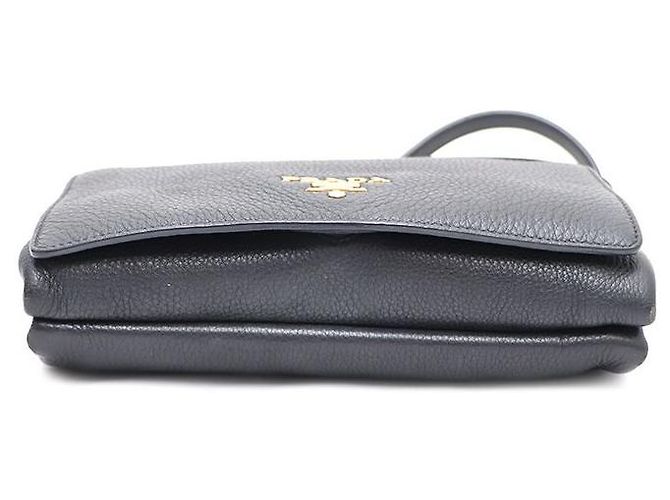 Prada Borsa mini a tracolla con patta VITELLO DINO placcata oro Nero - vista 6