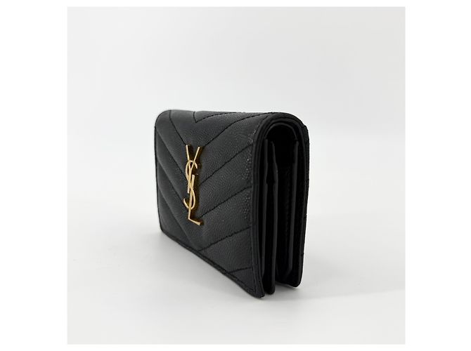 Saint Laurent Cartera Matelassé en Tono Dorado - vista 4