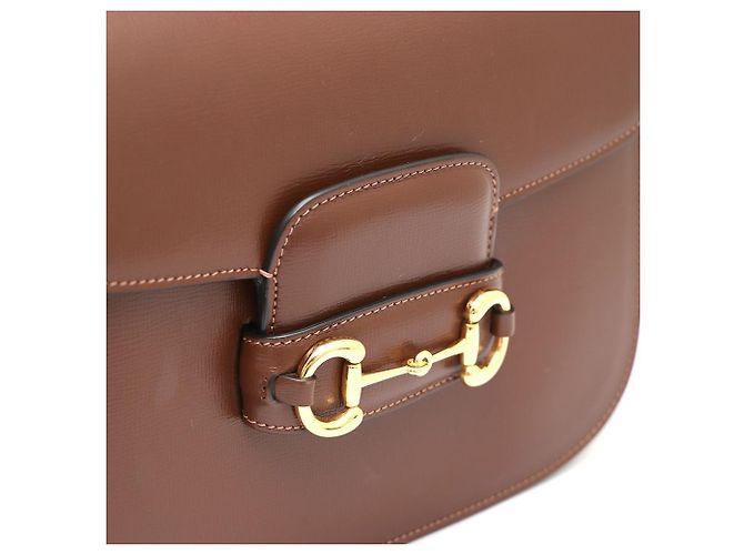Gucci Borsa a tracolla e borsa a spalla in pelle marrone con morsetto - vista 5