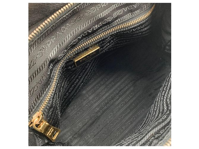 Prada Pocono Tote- und Schultertasche in Schwarz - Ansicht 8