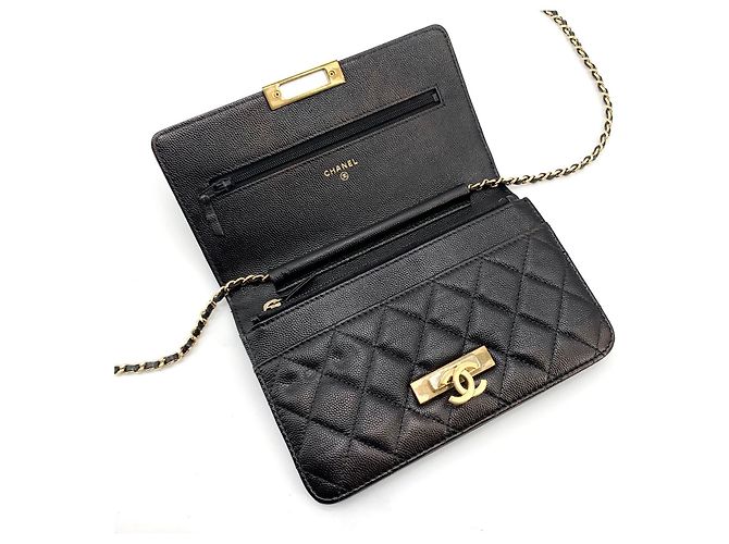 Chanel Mini borsa a tracolla WOC in Caviar dorato Nero - vista 8