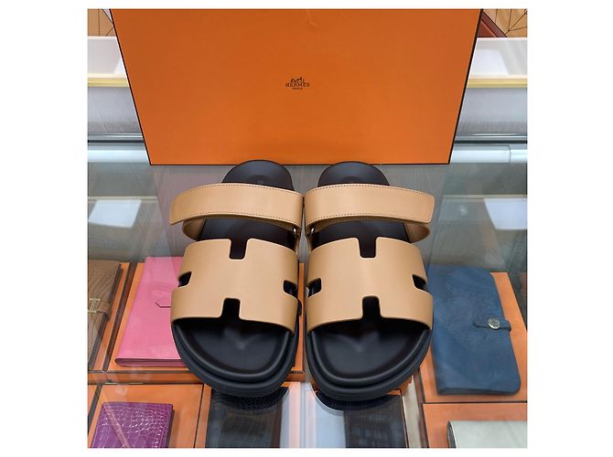 Hermès Sandali ciabatte da uomo Cipre Gold D'oro - vista 4