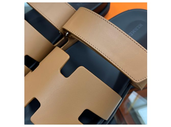 Hermès Sandali ciabatte da uomo Cipre Gold D'oro - vista 7