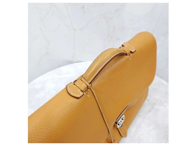 Hermès Mallette Depeche Sesame Gold Doré - vue 4