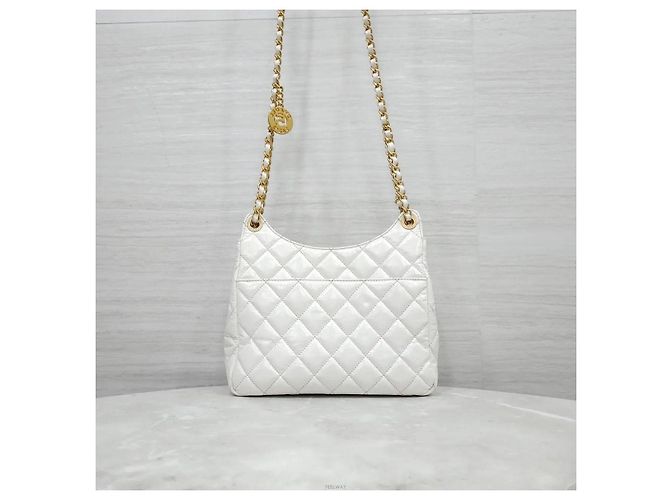 Chanel Borsa Hobo con catena e tasca Medium Patent White Bianco - vista 3