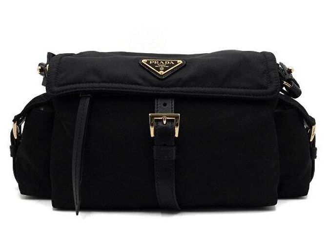 Prada Borsa a tracolla e crossbody Explore Medium in Re-nylon nero - vista 2