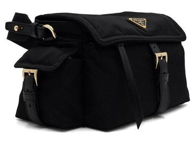 Prada Borsa a tracolla e crossbody Explore Medium in Re-nylon nero - vista 4