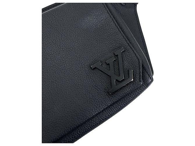 Louis Vuitton Borsa Sling Aeroagram Takeoff Black - vista 9