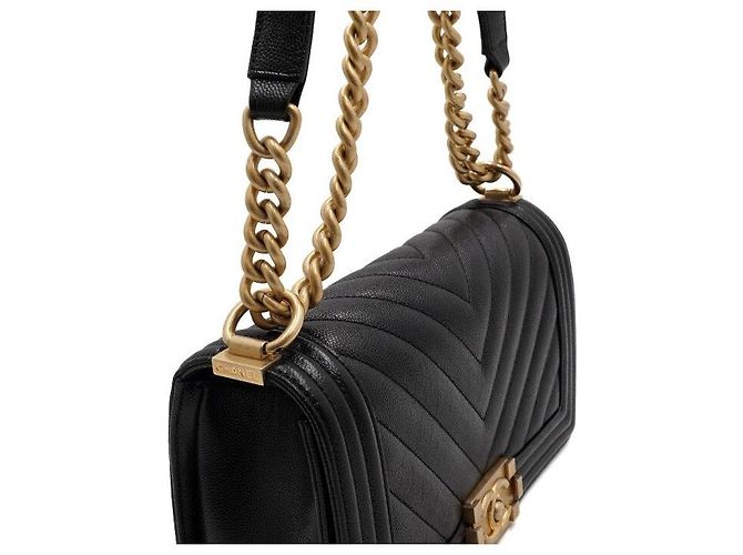Chanel Borsa a tracolla Boy Medium Flap in caviale nero chevron con catena dorata - vista 11