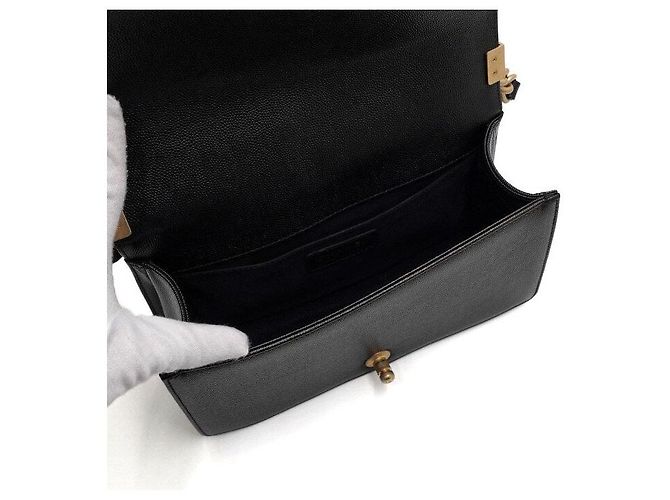 Chanel Borsa a tracolla Boy Medium Flap in caviale nero chevron con catena dorata - vista 7