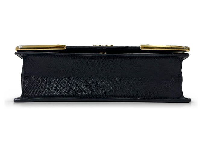 Prada Borsa Camera Crossbody Mini in Saffiano con Catena Nera Nero - vista 8