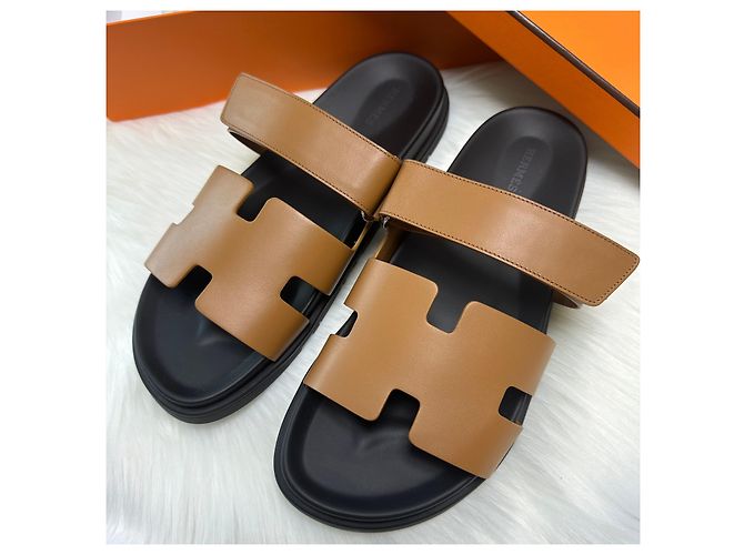 Hermès Sandali ciabatte da uomo Cipre Gold D'oro - vista 3