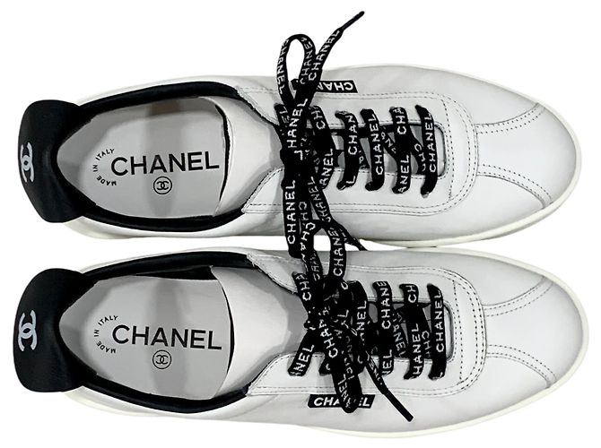 Chanel Sneakers Tennis in vitello con lacci Bianco - vista 2