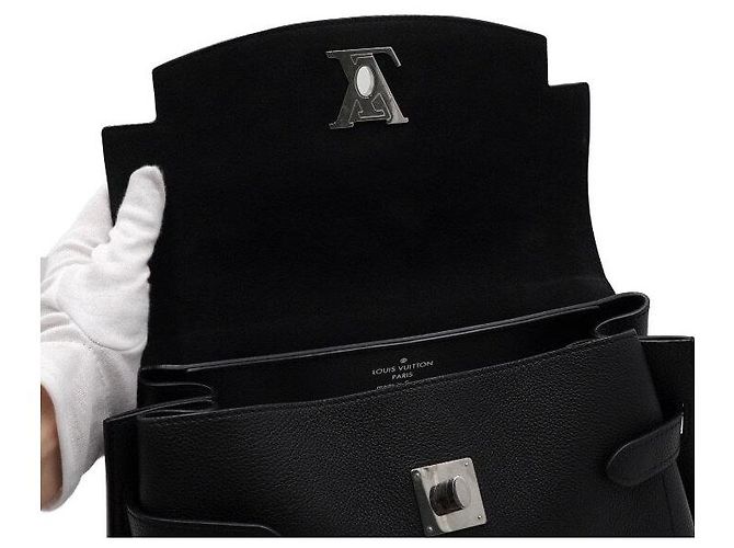 Louis Vuitton Borsa Tote e Borsa a Tracolla Lockme Ever MM in Noir Black Nero - vista 6