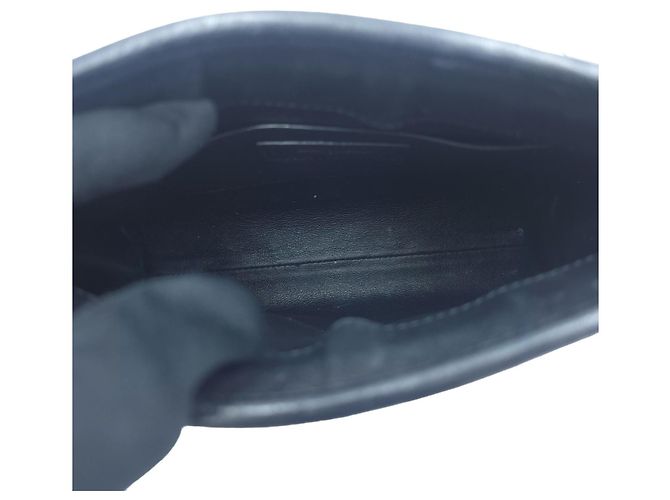 Saint Laurent Bolsa de Ombro Vitoir Baby em Pele de Cordeiro Acolchoada com Corrente Dourada Preta Preto - vista 9