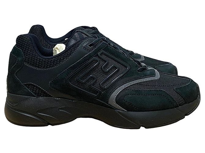 Fendi Sneakers basse in pelle nubuck da uomo Nero - vista 3