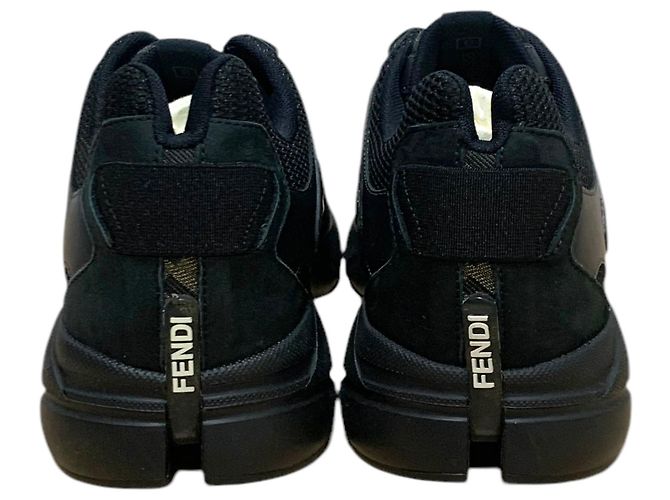 Fendi Sneakers basse in pelle nubuck da uomo Nero - vista 4