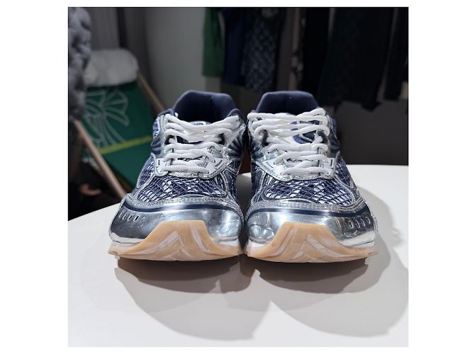 Bottega Veneta Sneakers Orbit Abyss Silver Navy Blu - vista 2