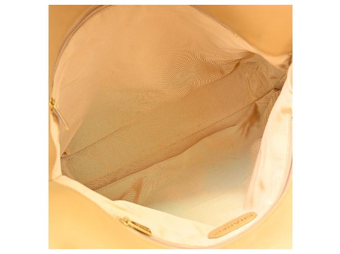Chanel Vintage CC Logo Tote aus Leder Small Beige - Ansicht 3