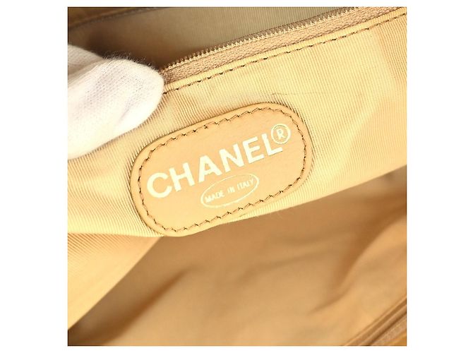 Chanel Vintage CC Logo Tote aus Leder Small Beige - Ansicht 4