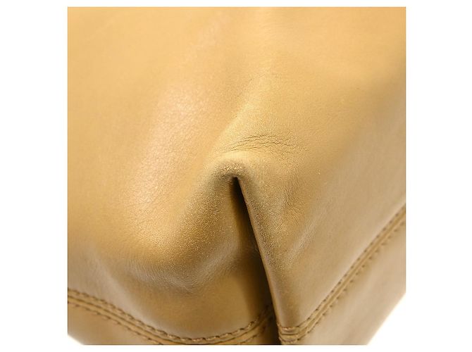 Chanel Vintage CC Logo Tote aus Leder Small Beige - Ansicht 6
