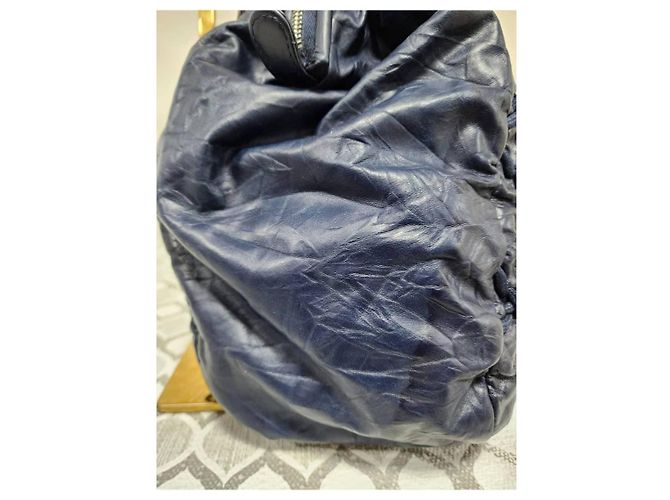 Borsa Bowling CHANEL Ultra Stitch in pelle blu navy - vista 12