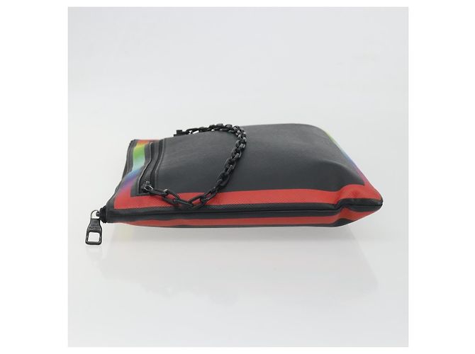 Louis Vuitton Pochette A4 Rainbow Taiga Leather Nero - vista 4