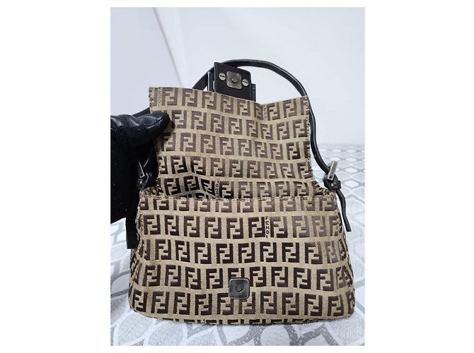 FENDI Zucchino Vitello Mini Mama Baguette Beige/Brown Marrone - vista 7