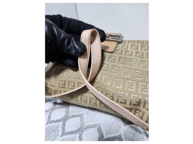 FENDI Zucchino Vitello Mama Baguette Beige - vista 11