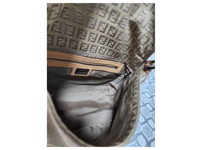 FENDI Zucchino Vitello Mama Baguette Beige - vista 14