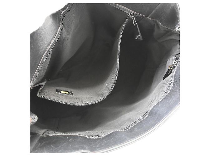 Bolso Tote Chanel Vintage CC Turnlock de piel Medium Negro - vista 3