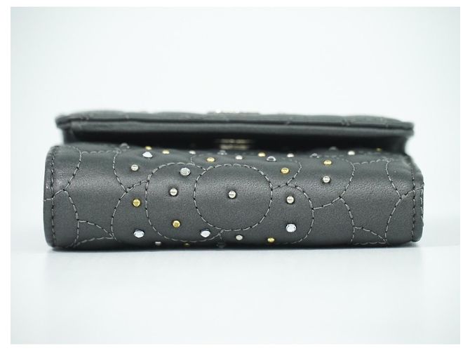 Chanel Camellia Flap Studded Camellia Lambskin Marrone - vista 4