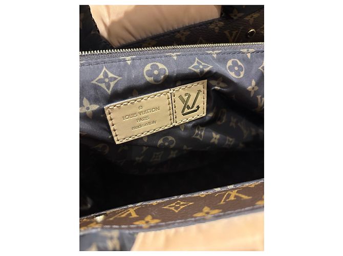 Borsa Tote Louis Vuitton Pillow on the Go GM Marrone Beige - vista 3