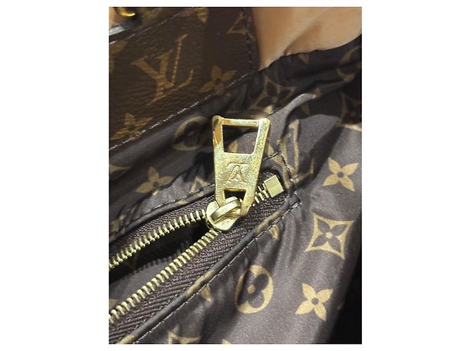 Borsa Tote Louis Vuitton Pillow on the Go GM Marrone Beige - vista 4