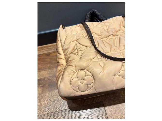 Borsa Tote Louis Vuitton Pillow on the Go GM Marrone Beige - vista 6