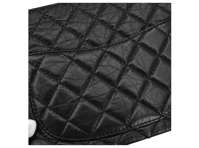 Chanel Reissue 2.55 Flap Quilted Aged Calfskin 226 Nero - vista 5