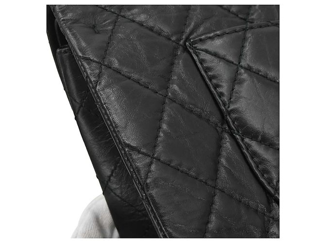 Chanel Reissue 2.55 Flap Quilted Aged Calfskin 226 Nero - vista 6