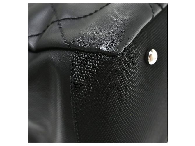 Chanel Biarritz Tote aus gestepptem beschichtetem Canvas Large Schwarz - Ansicht 6