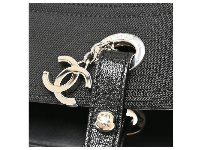 Chanel Biarritz Tote aus gestepptem beschichtetem Canvas Large Schwarz - Ansicht 7