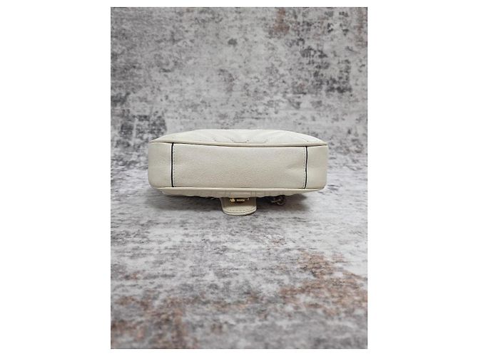 Magnifica Borsa Gucci GG Marmont Bianco - vista 7