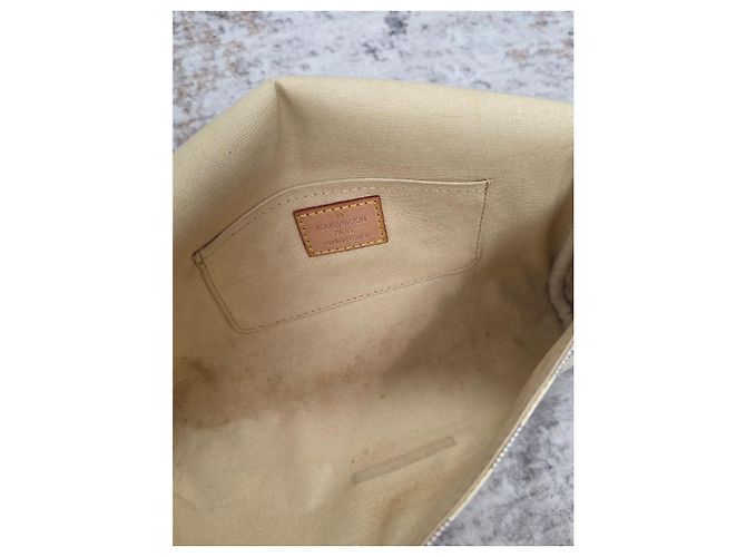 Prachtvolle Louis Vuitton Favorite Tasche Weiß Beige - Ansicht 13
