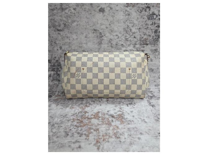 Prachtvolle Louis Vuitton Favorite Tasche Weiß Beige - Ansicht 6