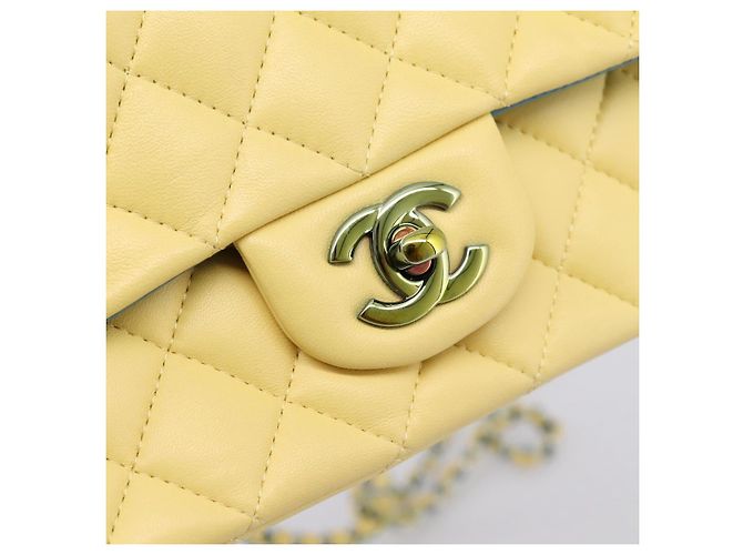 CHANEL Mini Matelassé 20 Bolso de Cadena de Hombro de Piel de Cordero Amarillo CC Auth 197490SV - vista 14